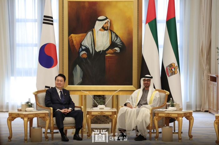ϸ޵ UAE   Ǹ